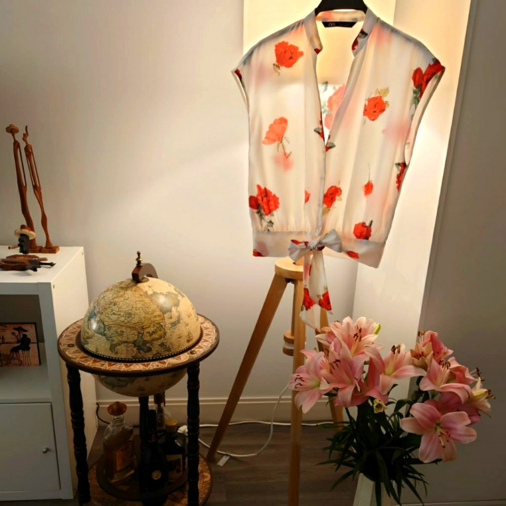 ⚡2/$30⚡Zara Sleeveless Floral Top